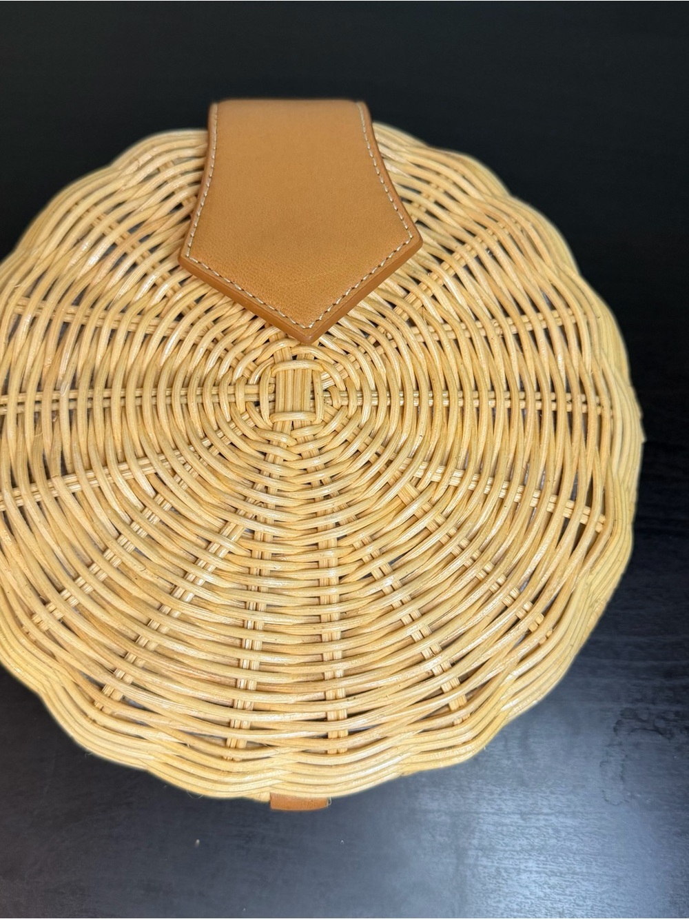 J.McLaughlin ROMINA WICKER
CROSSBODY BAG in perfect condition - Picture 8 of 10